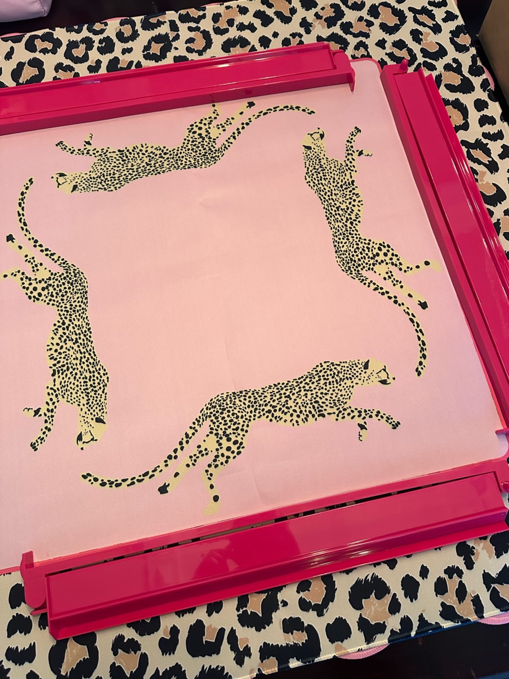 Mahjong cheetah and pink mat and deep pink racks